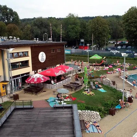 Hotel Nad Basenem 2*