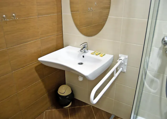 Nad Basenem 2* Andrychów